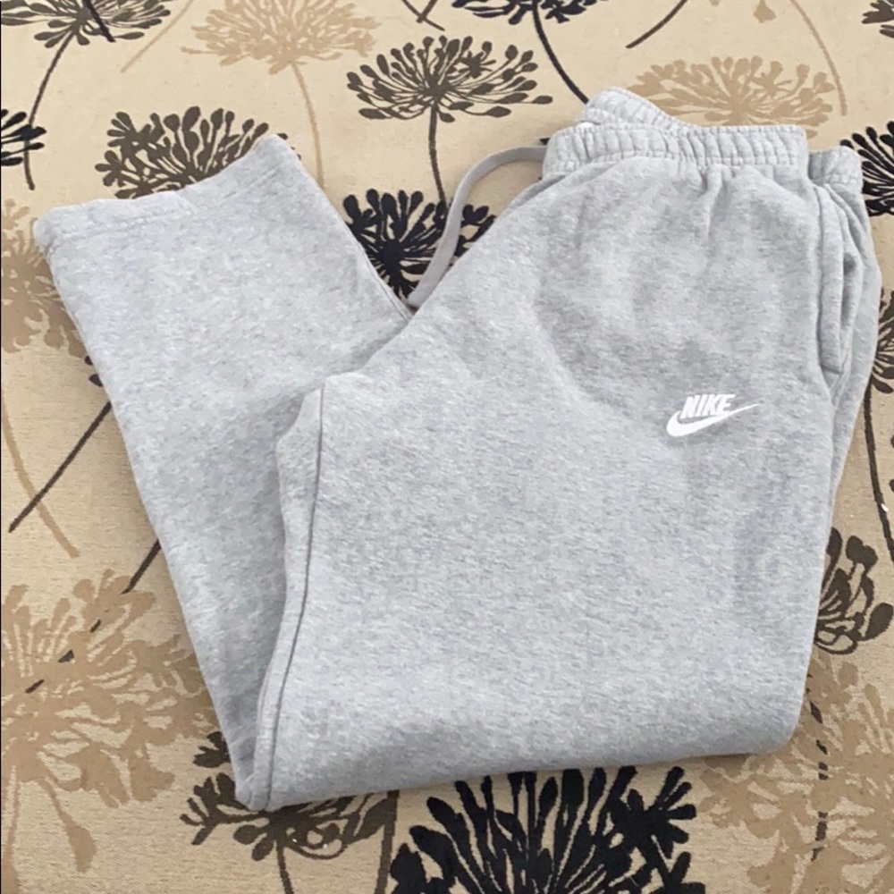 Men’s size small Nike sweatpants